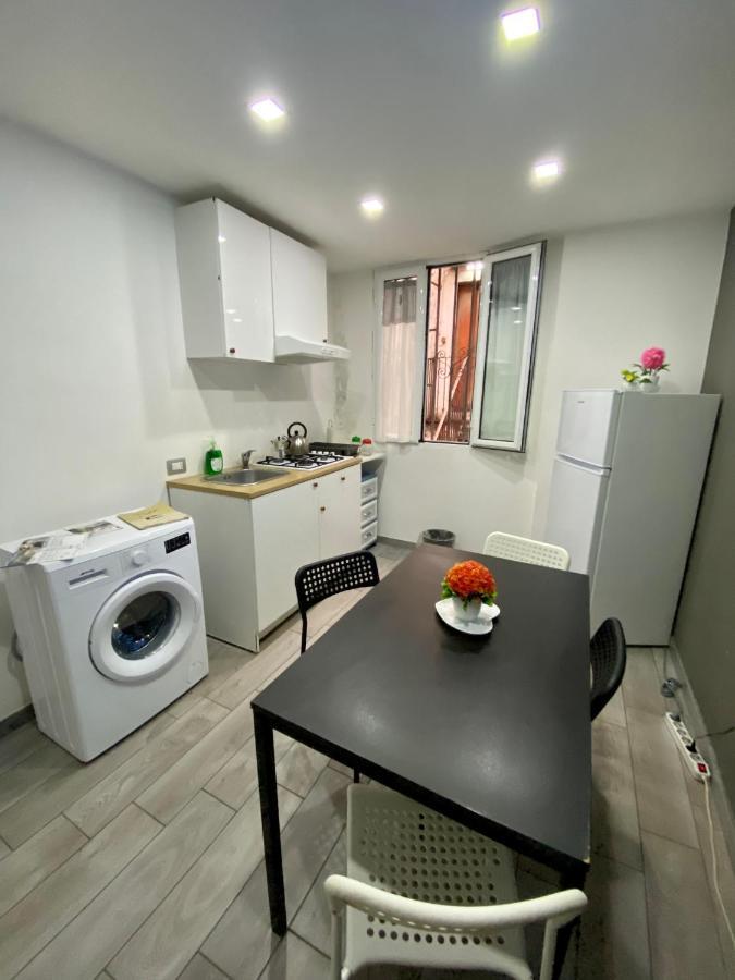那不勒斯Angelas House公寓 外观 照片