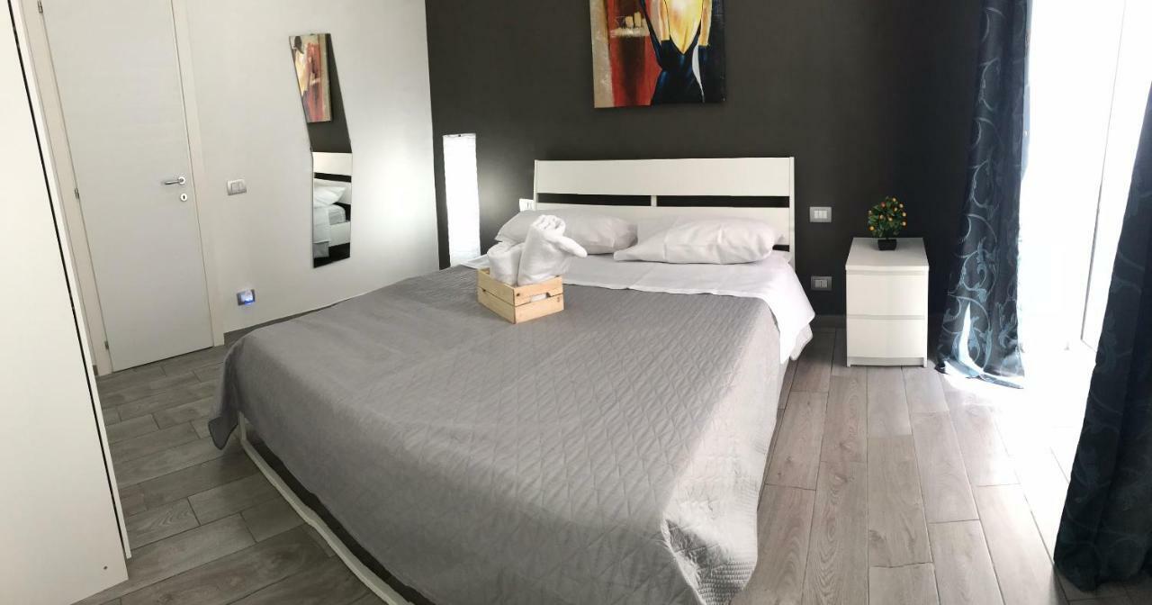 那不勒斯Angelas House公寓 外观 照片